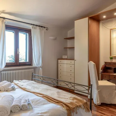 Italian Experience-casa Miramonti بيرودجا