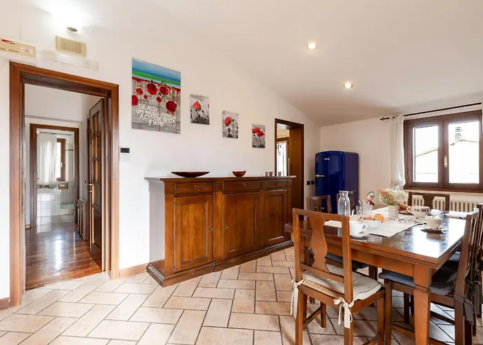 Italian Experience-casa Miramonti بيت للعطل *